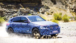 Así luce el Mercedes-Benz EQC en Almería: el primer coche 100% eléctrico de la estrella con formato SUV