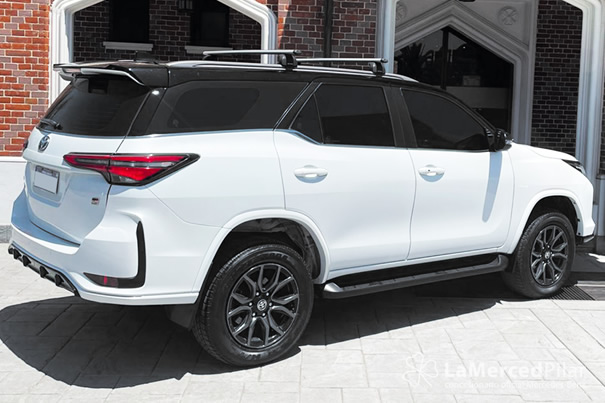 TOYOTA SW4 4X4 GR-S 2.8 TDI 6AT 7AT